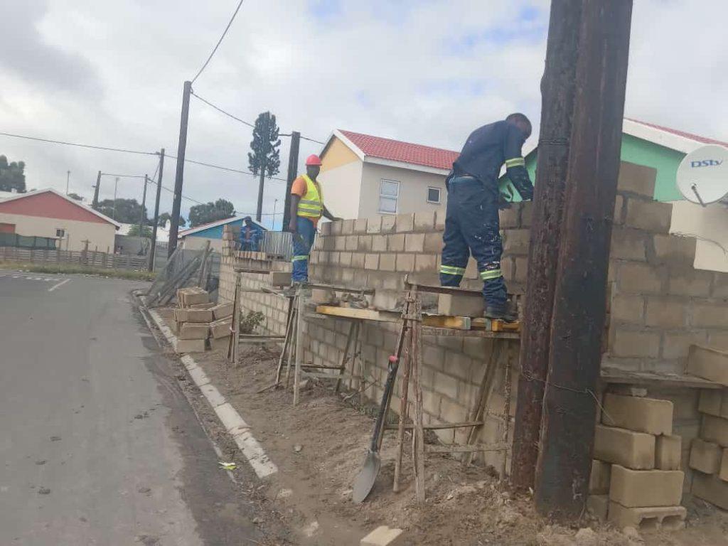 wall fence construction in cape town
